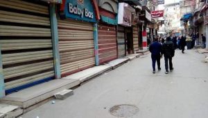 محافظ المنيا: استمرار حملات مراقبة المحال للالتزام بالمواعيد الصيفية