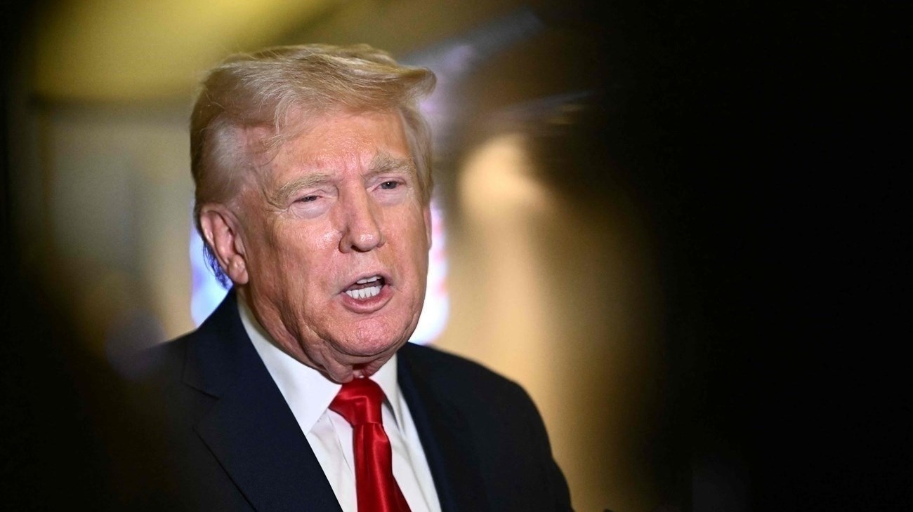 ترامب يوجه رسالة لتنفيذ ضربات ضد الحوثيين باليمن