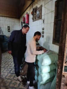 ضبط ألعاب نارية ومخالفات تموينية خلال حملات رقابية بمركز أبوقرقاص