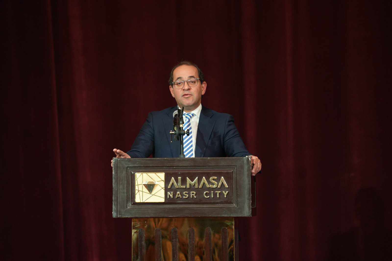 وزير المالية: الأولوية.. «رضاء الممولين»