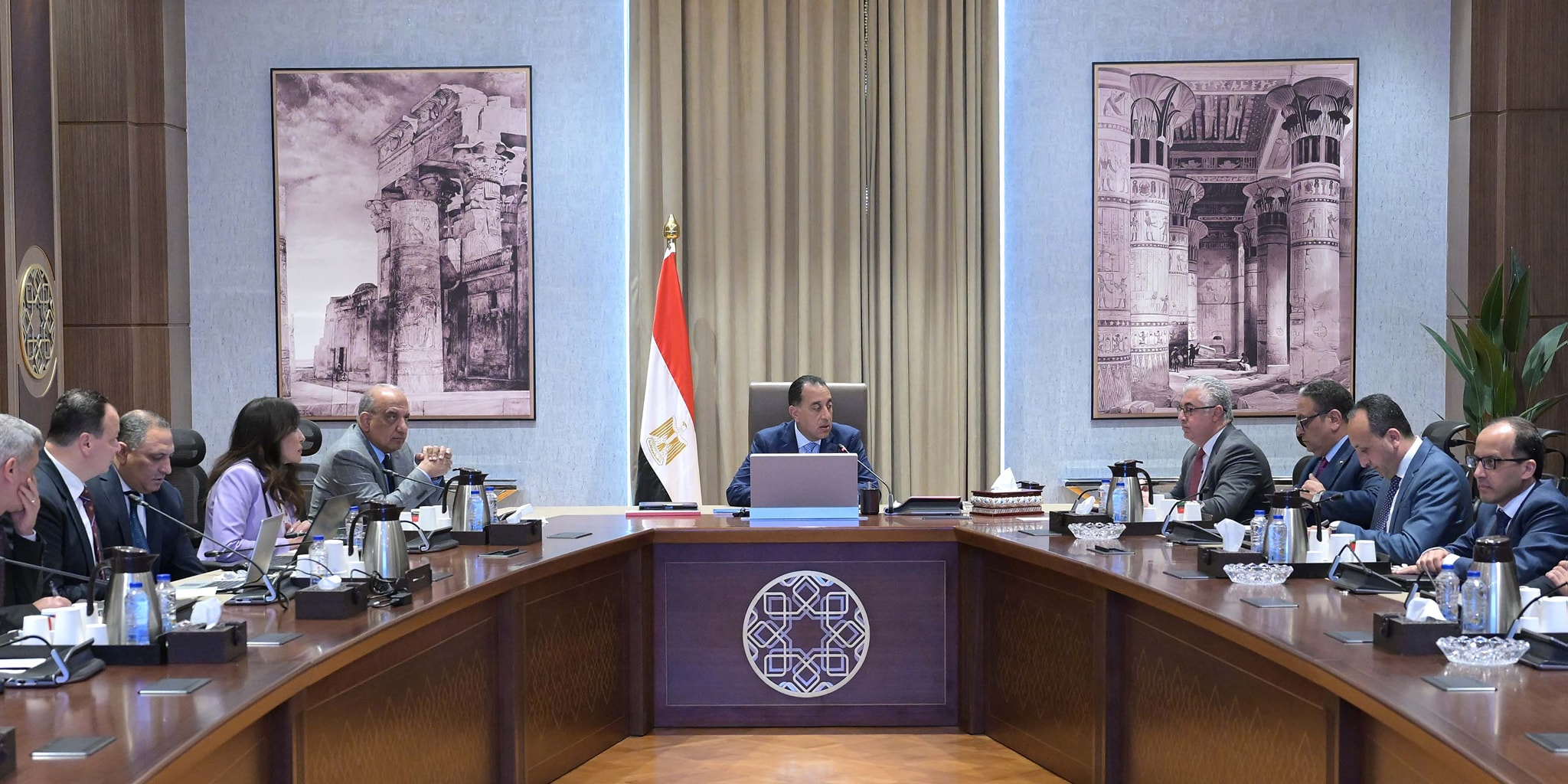 مدبولي يطلع على موقف مشروعات إنتاج الهيدروجين في مصر