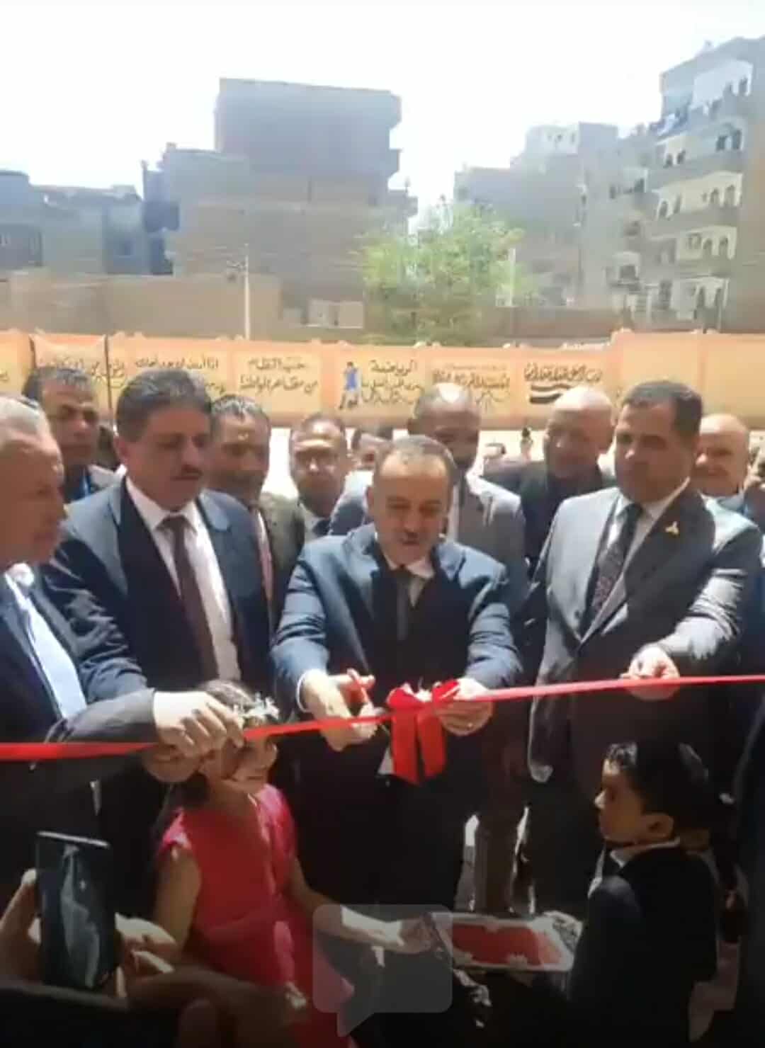 بتكلفة ١٨ مليون جنيه.. محافظ أسيوط يفتتح أعمال الإحلال لمدرسة منفلوط الإعدادية بنين