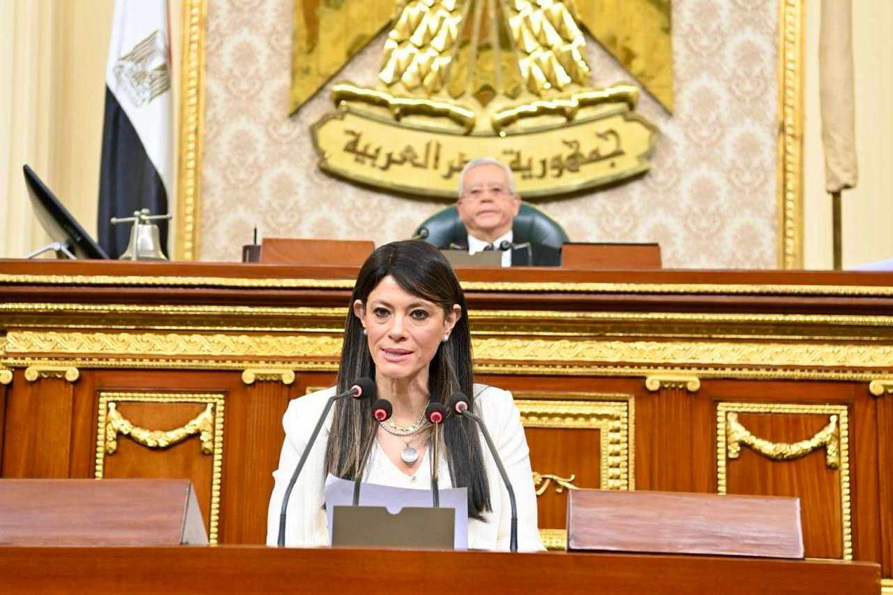 رانيا المشاط تستعرض مستهدفات قطاع النقل في خطةُ التنمية الاقتصادية والاجتماعية للعام المالي القادم