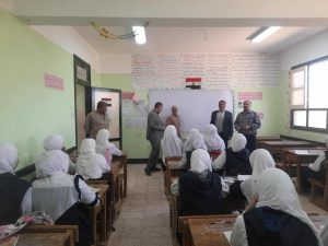 وكيل تعليم أسيوط يتفقد مدارس إدارة الغنايم التعليمية