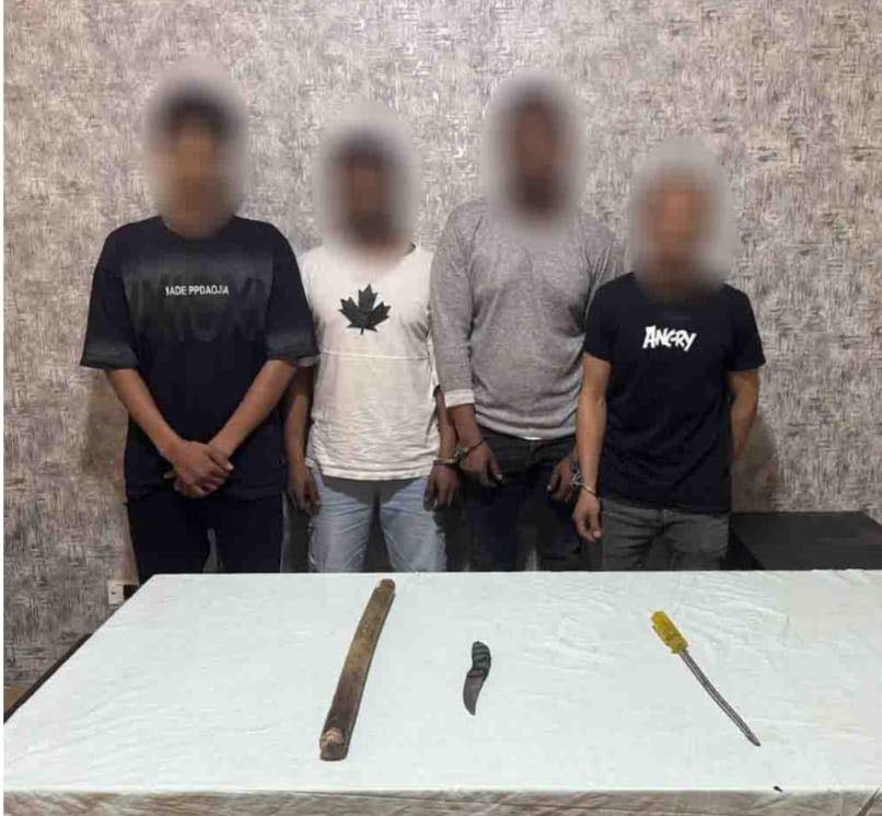 ضبط 4 أشخاص لقيامهم بالتعدى بالضرب على عامل توصيل طلبات بأكتوبر