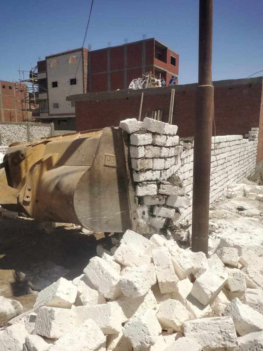 ضمن المرحلة الثالثة للموجة 25  إزالة 278 حالة تعدٍ على الأراضي الزراعية وأراضي أملاك الدولة بالمنيا