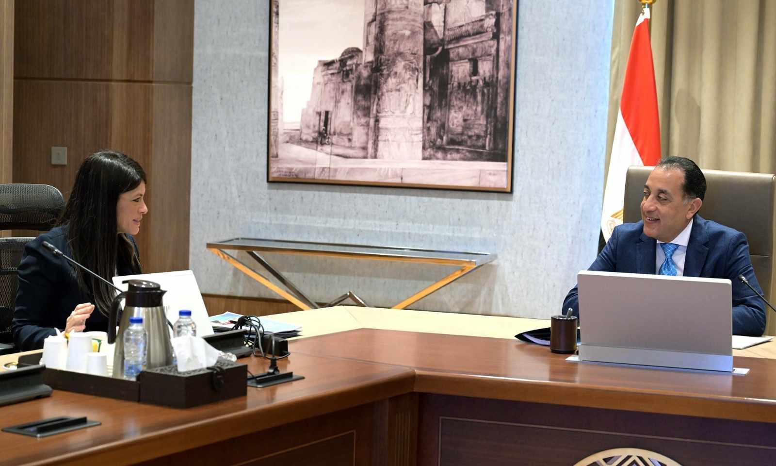 مدبولي يطلع على نتائج الدورة الخامسة للجنة المصرية المجرية