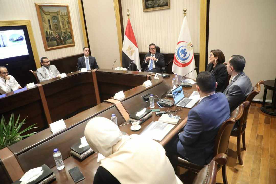 وزير الصحة يستقبل ممثلي شركة “«نوفارتس» لتوسيع  خطوط الإنتاج الدوائية المحلية