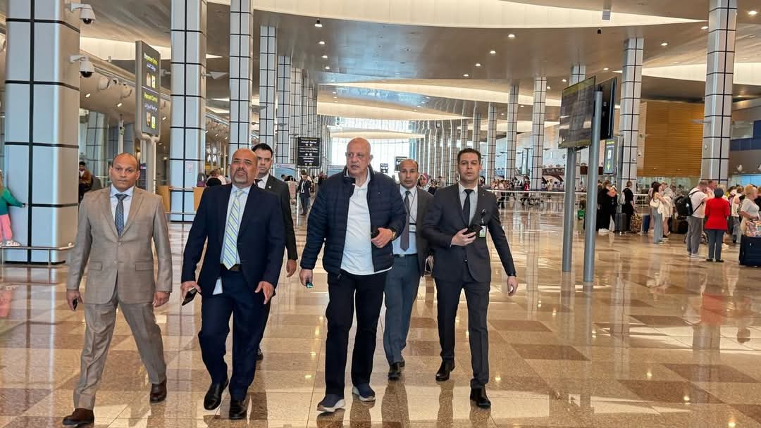 في زيارة مفاجئة..النشار يتفقد مطار الغردقة الدولي تزامنا مع انطلاق الموسم السياحي الصيفي