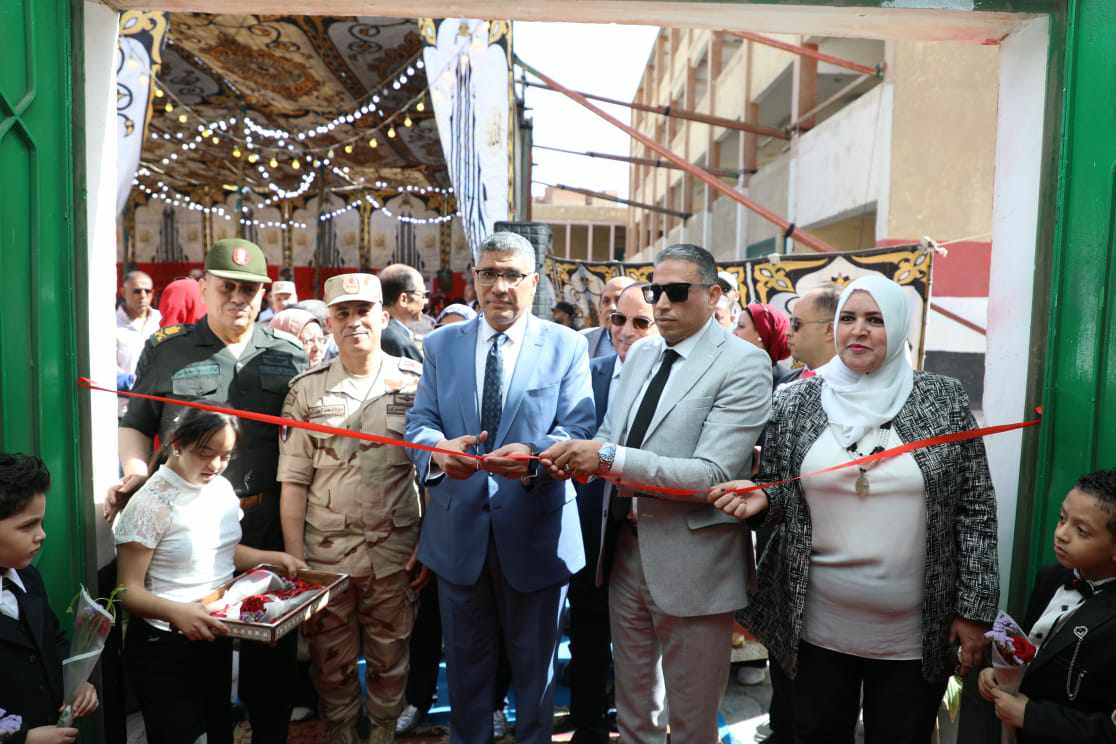 افتتاح معرض “صنع بالتعليم الفني” بمدرسة إمبابة الصناعية بنين العسكرية