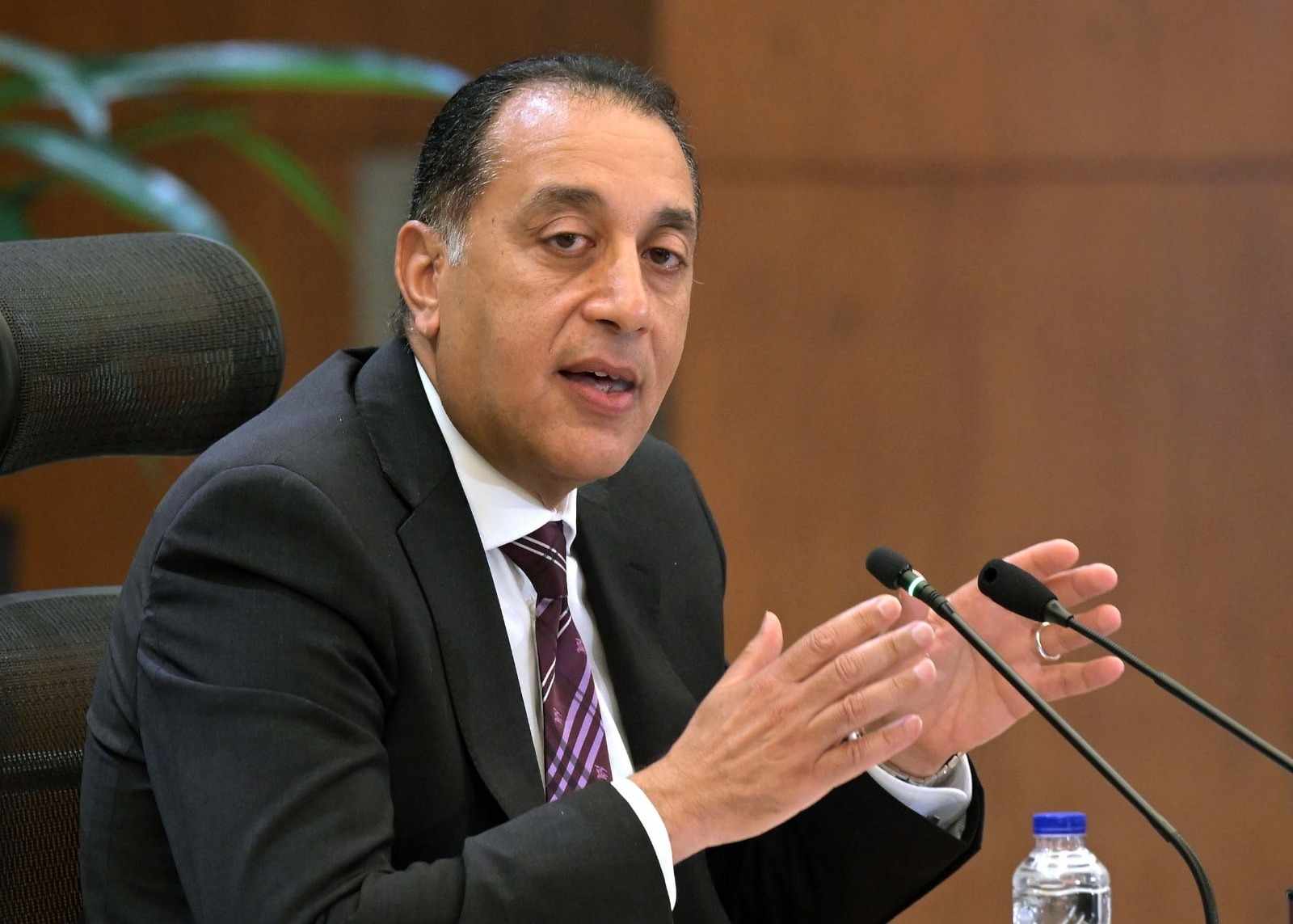 رئيس الوزراء: تداعيات عالمية للحرب التجارية والاقتصادية الشاملة