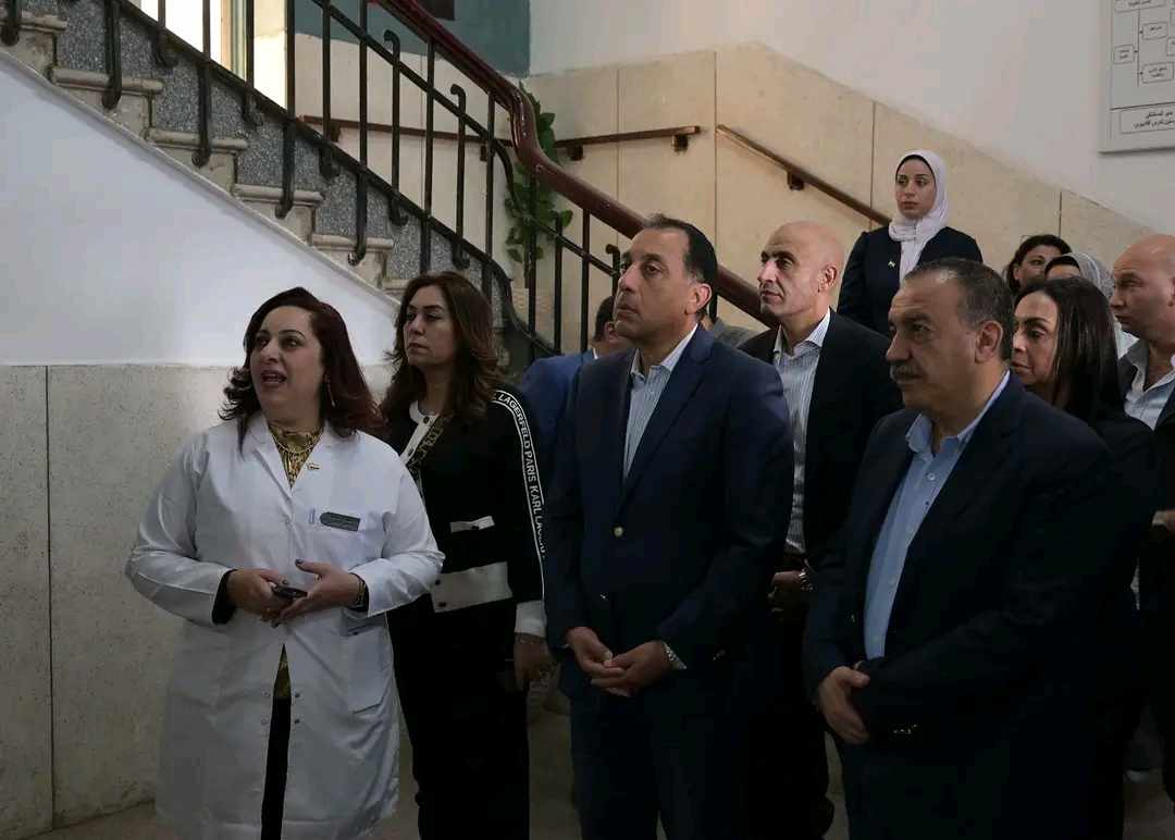 “مدبولى” يتفقد مستشفى الرمد فى أسيوط