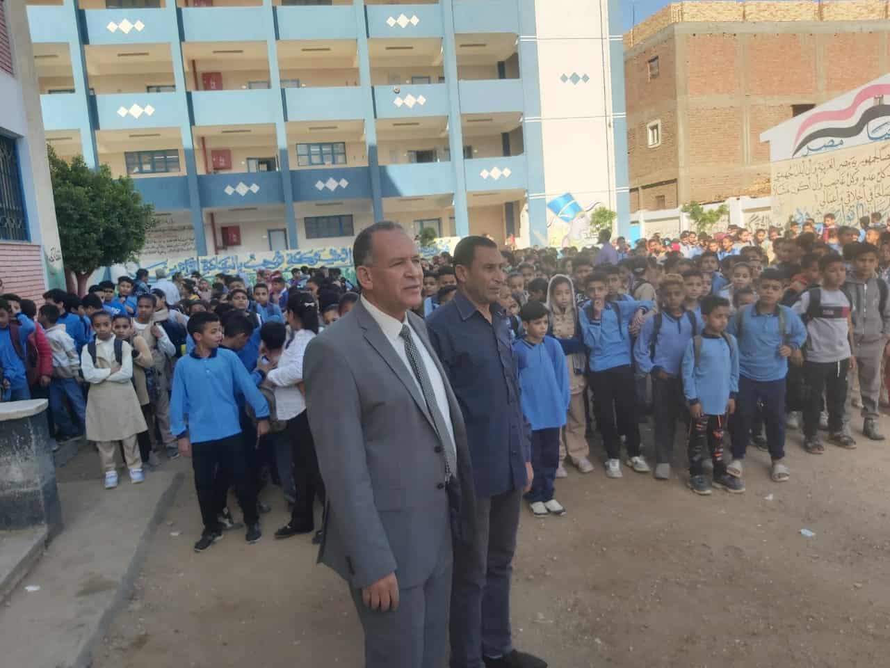 وكيل تعليم أسيوط يتفقد مدارس إدارة القوصية التعليمية