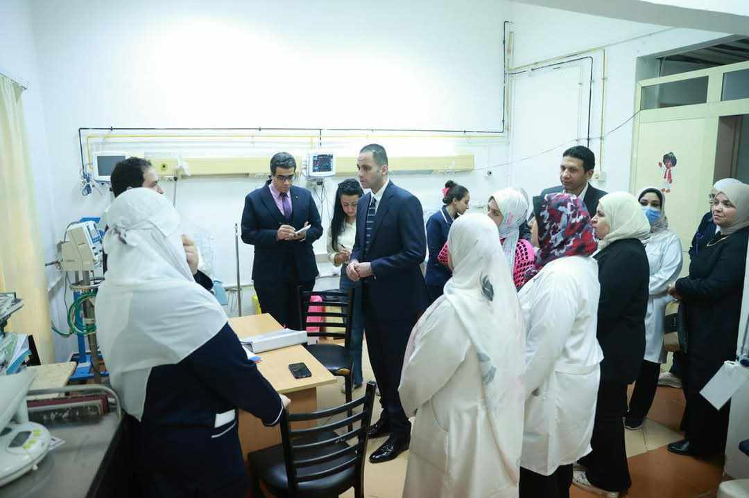 نائب وزير الصحة يتفقد مستشفى جراحات اليوم الواحد ومركز طب الأسرة بمدينة نصر