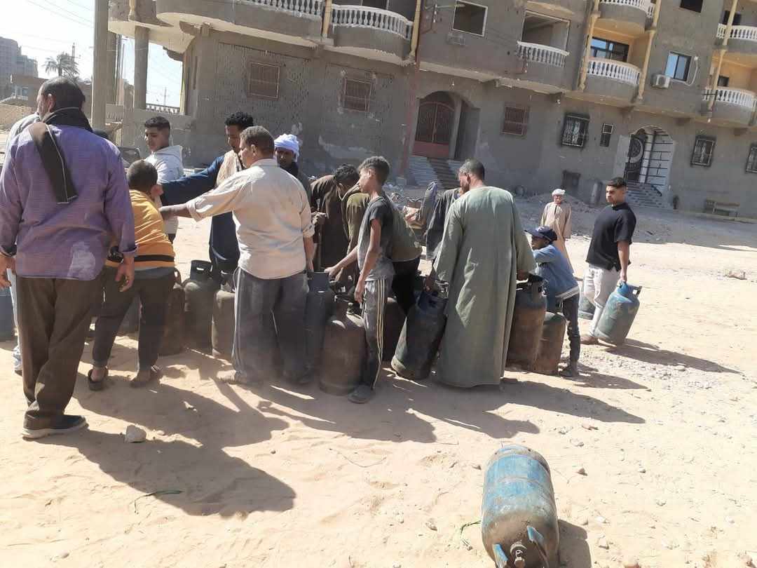 ضبط أسمدة زراعية مغشوشة ولحوم فاسدة داخل الأسواق بأسيوط