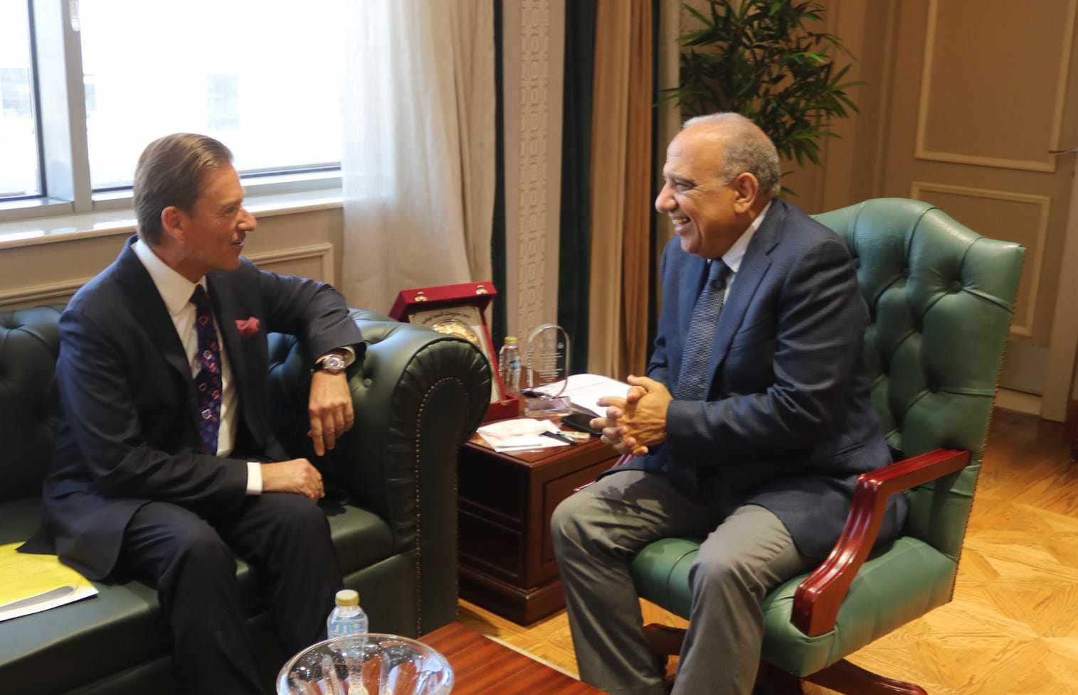 وزير الكهرباء يبحث مع سفير سويسرا بالقاهرة سبل دعم مجالات الطاقة وتعزيز التعاون