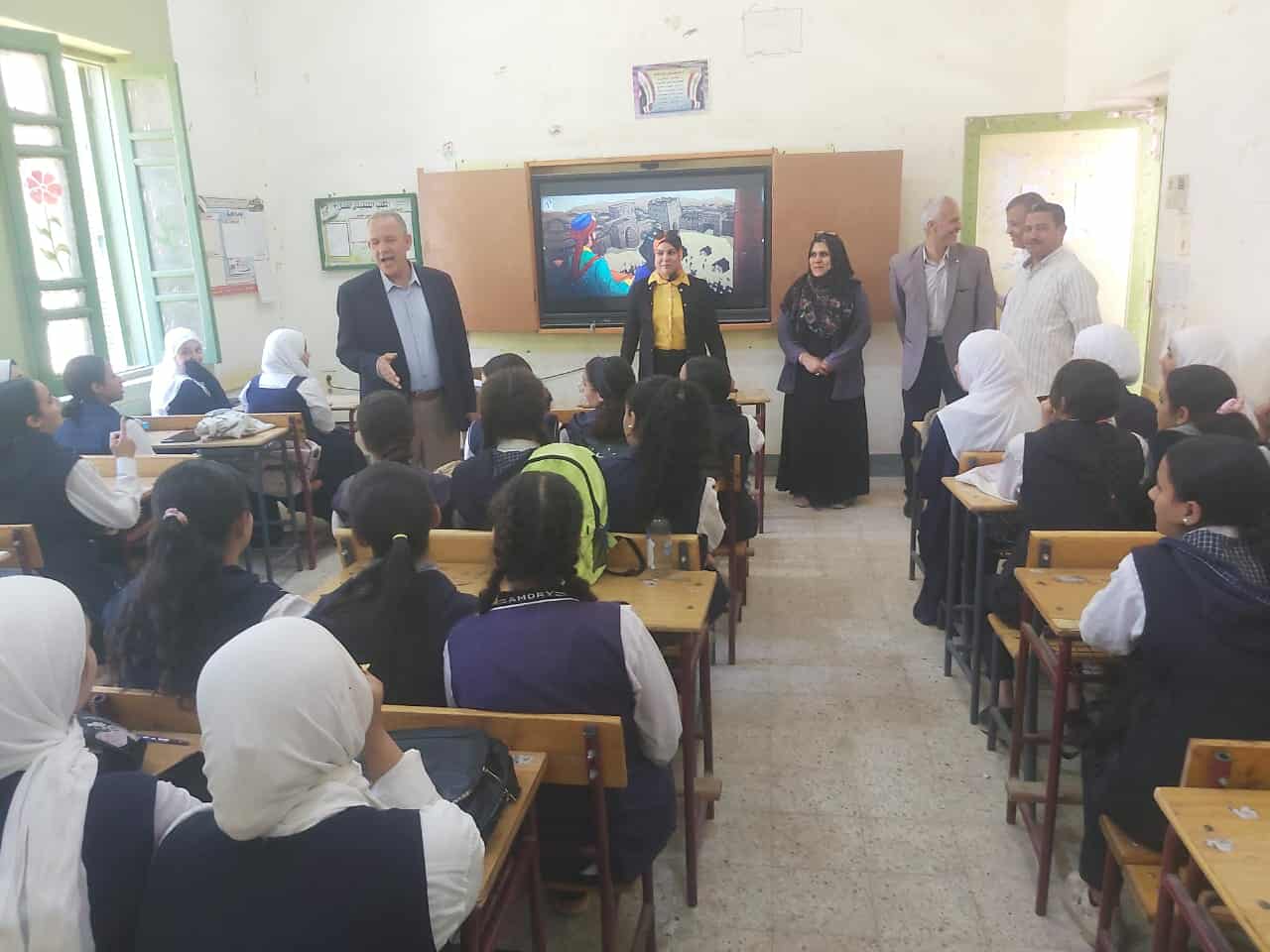 وكيل تعليم أسيوط يتفقد بعض مدارس إدارتي الفتح وساحل سليم