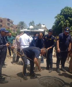 عقب تطهيرهم لغرفة الصرف الصحي.. وفاة عامل وإصابة اثنين آخرين بأسيوط