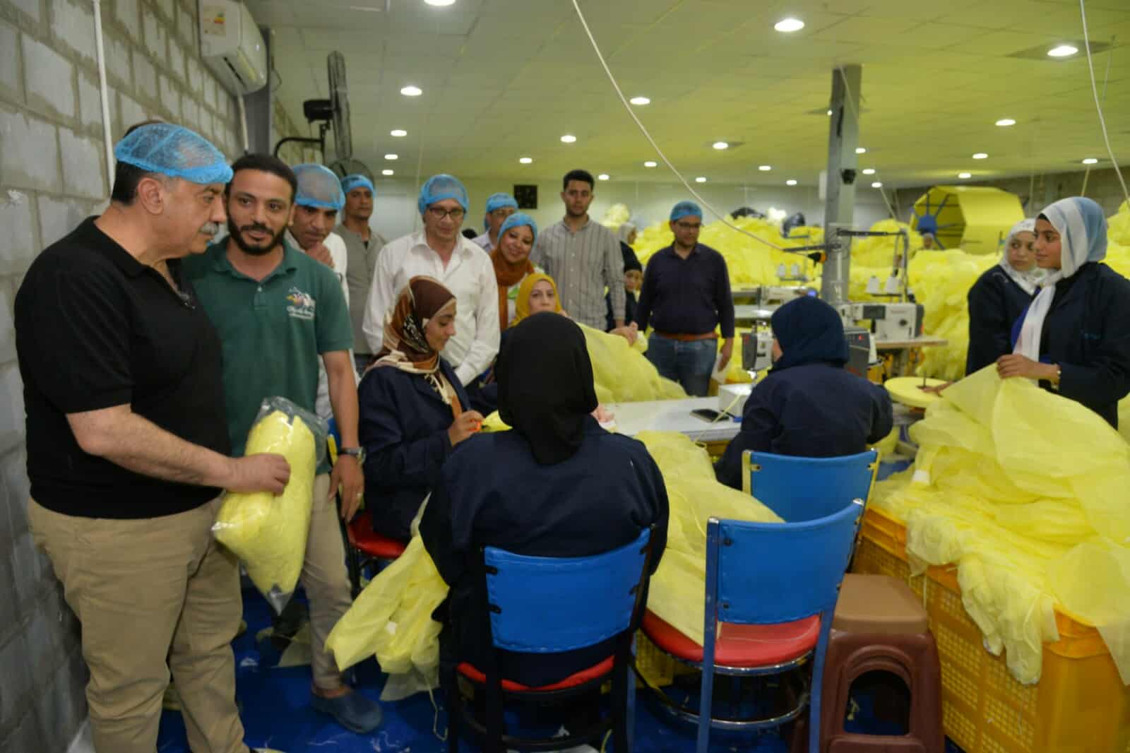 محافظ أسيوط يتفقد مجمع الصناعات الصغيرة بأبنوب