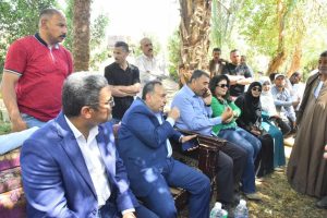 محافظ أسيوط يلتقي أهالي عرب مطير.. ويوجه بتنفيذ فوري لمطالبهم الخدمية والتنموية
