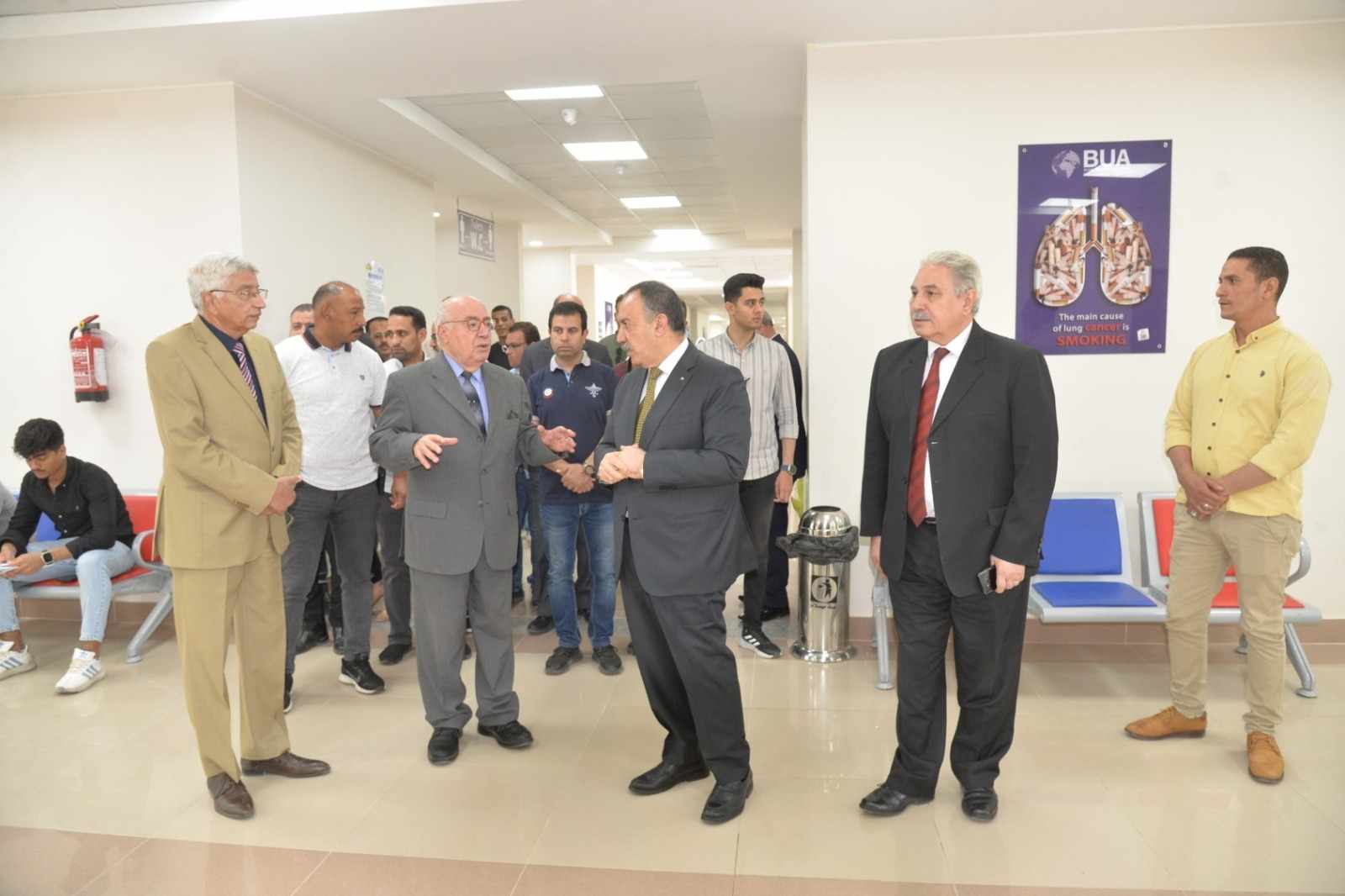 محافظ أسيوط يزور جامعة بدر.. ويتفقد قافلة طبية مجانية بالتعاون مع الصحة ومعرضاً فنياً