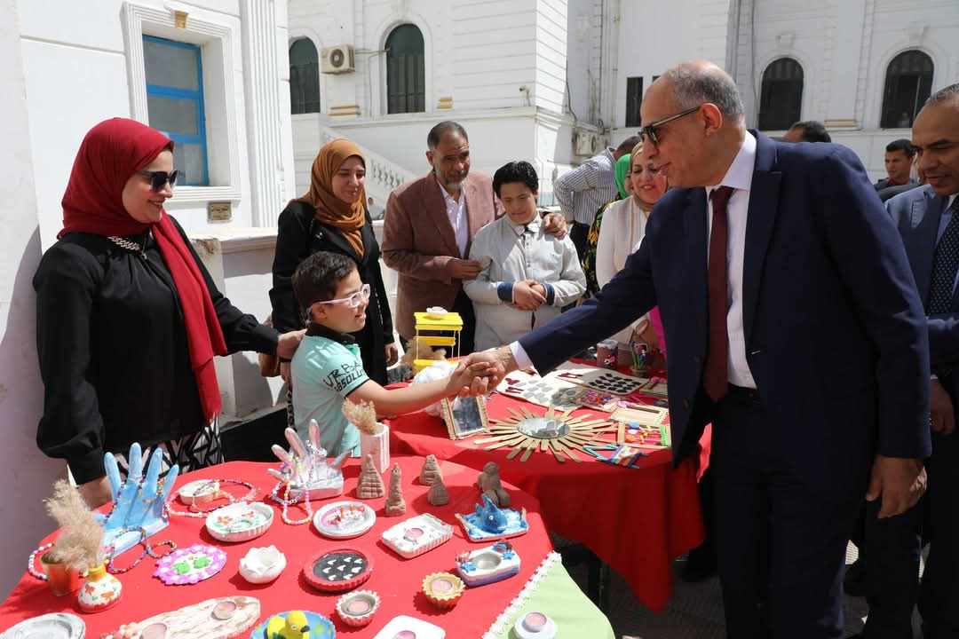 محافظ المنيا يفتتح مؤتمر الاندماج الثقافي: “قادرون باختلاف” شركاء فاعلون في بناء الوطن
