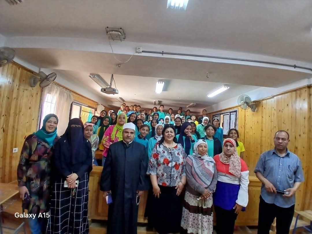 تحت شعار “الشباب أولًا”.. ندوات حوارية في قرى المنيا لبناء وعي النشء