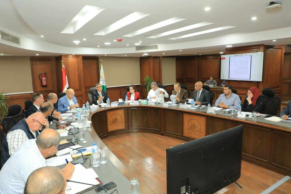 طرح 2130 مدفنًا جديدا بطريق الفيوم في الجيزة خلال الفترة المقبلة