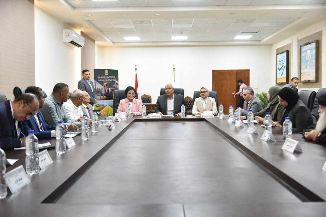 الصحة تشيد بجهود الوادي الجديد في تنفيذ خطة تحسين الخصائص السكانية