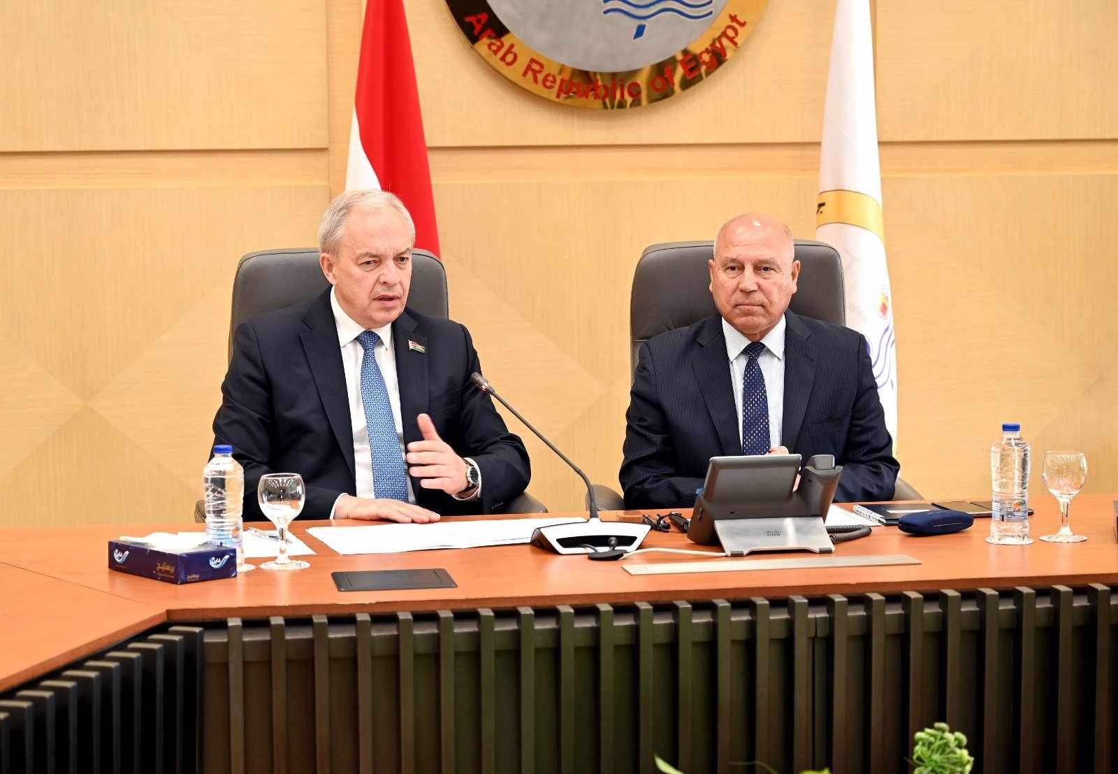 مصر وبيلاروسيا تبحثان توطين الصناعات الثقيلة والتوسع في الشراكات اللوجستية