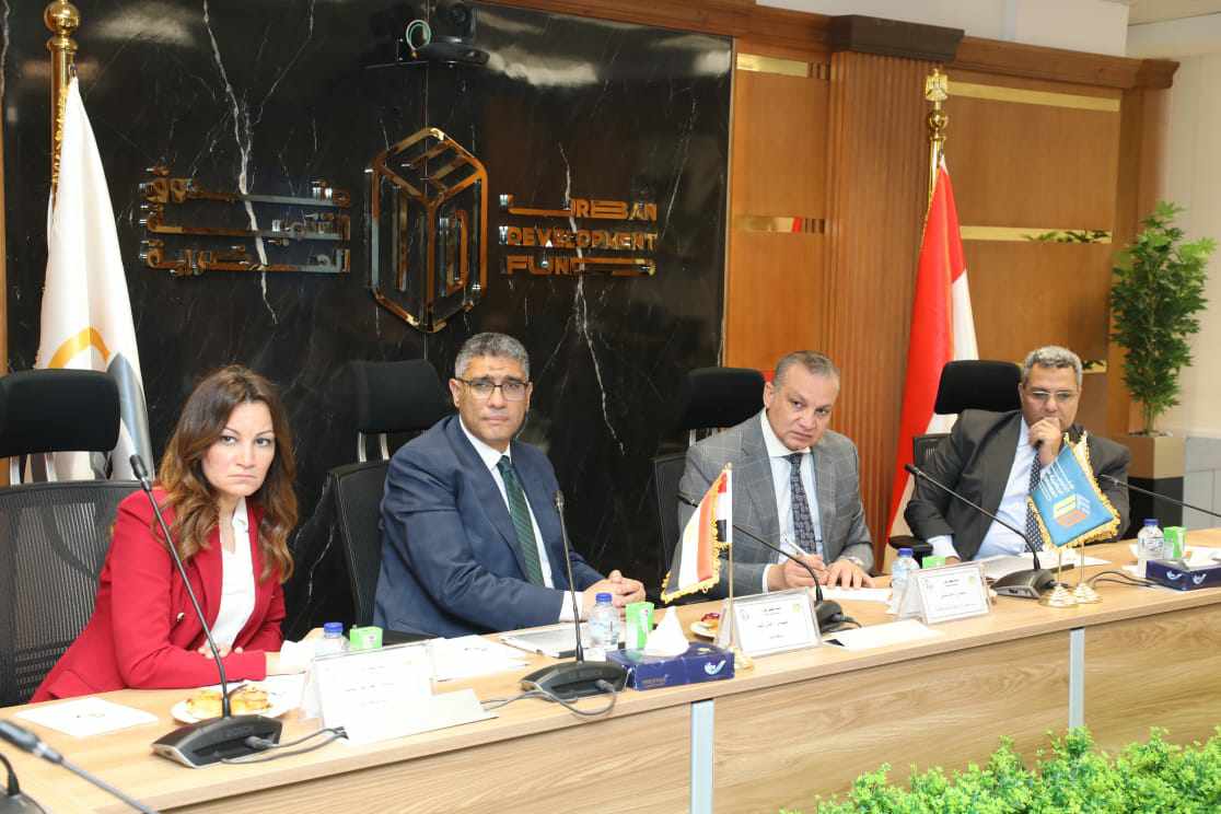 محافظ الجيزة يترأس اجتماع صندوق التنمية الحضرية