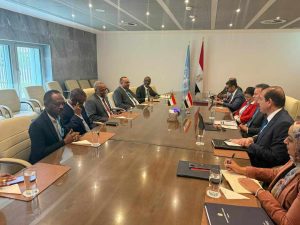 خلال فعاليات الجمعية العالمية بـ«جنيف».. وزير الصحة يلتقي نظيره السوداني