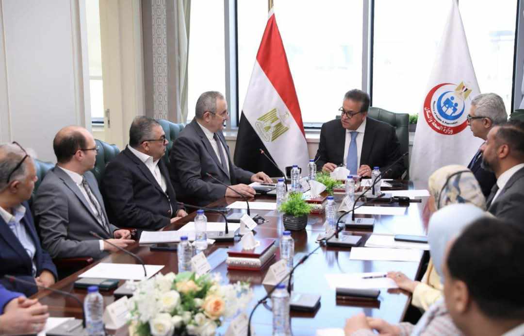 وزير الصحة يترأس اجتماع مجلس إدارة الهيئة العامة للمستشفيات التعليمية