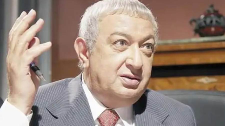 مساعد مهندس يتهم ابنتي نور الشريف باستيلائهما على مليون جنيه بالشيخ زايد