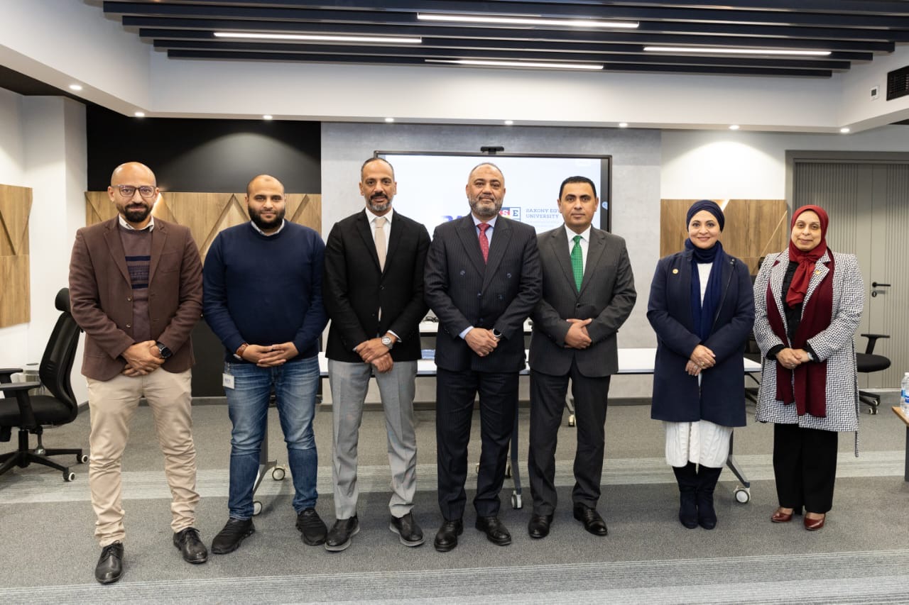 راية للخدمات اللوجستية توقّع اتفاقية تعاون مع الأكاديمية العربية للعلوم والتكنولوجيا والنقل البحري وجامعة ساكسوني مصر لدعم الكوادر البشرية في قطاع اللوجستيات