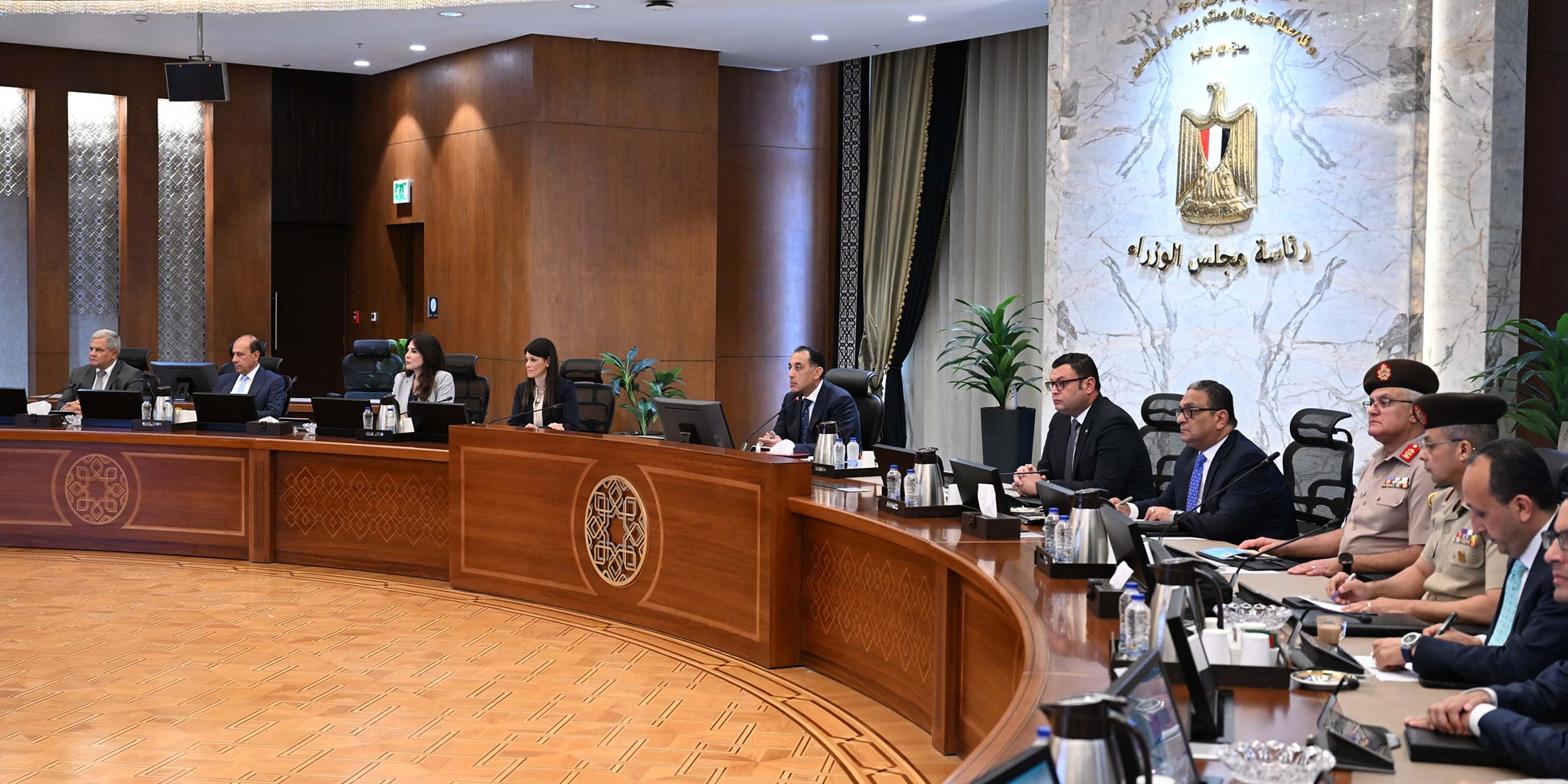 رئيس الوزراء يطلع على موقف مبادرة تطوير قرى الريف