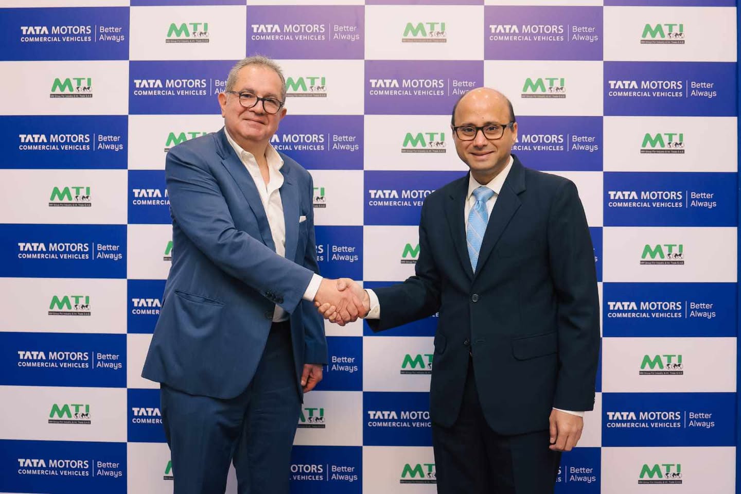 تاتا موتورز تُطلق رسميًا مجموعة مركباتها التجارية في مصر بالشراكة مع MTI لتعزيز حلول التنقل 