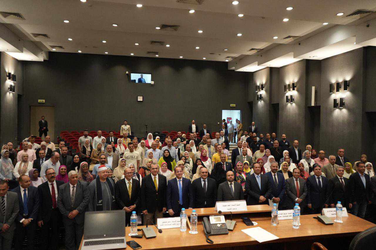 وزير المالية.. لضيوف الرحمن من العاملين بوزارة المالية:  نسألكم الدعاء لمصر وشعبها.. بدوام الاستقرار والتقدم