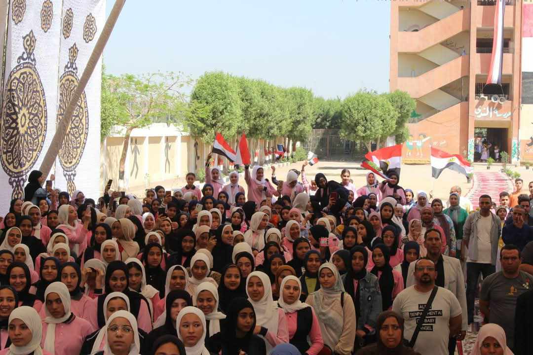 بحضور 1700طالب …الجيزة تطلق إشارة البدء للمراجعات النهائية المجانية