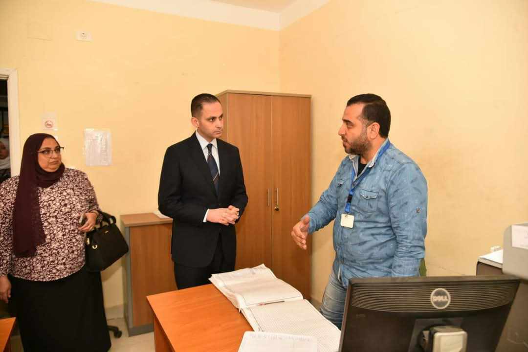 جوله مفاجئة لنائب وزير الصحة بمنشآت مدينة الشروق الصحية