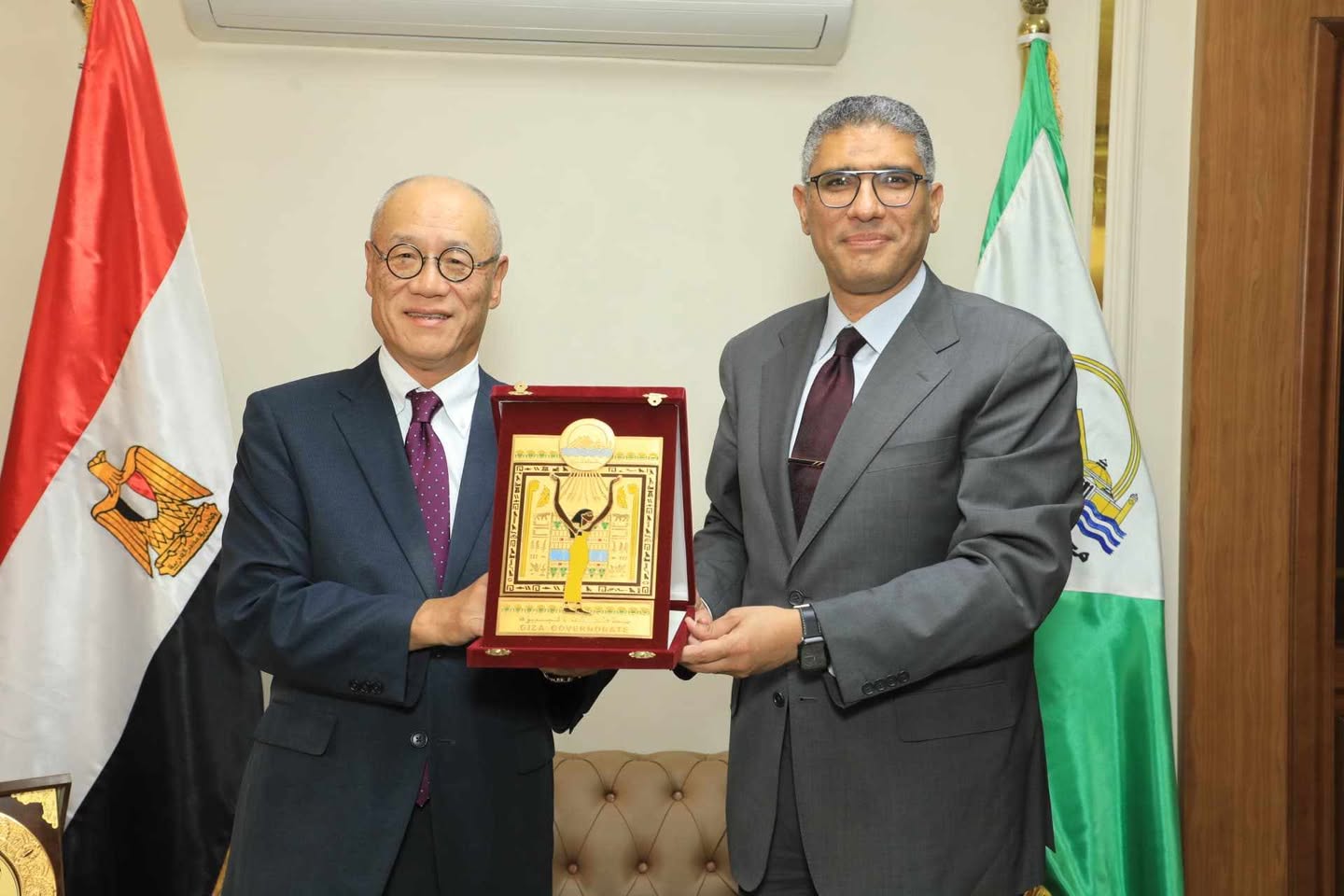 محافظ الجيزة يستقبل سفير اليابان بمقر الديوان العام