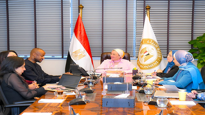 وزيرة البيئة تلتقى منسق المبادرة الأفريقية للتكيف لبحث آليات تعزيز العمل