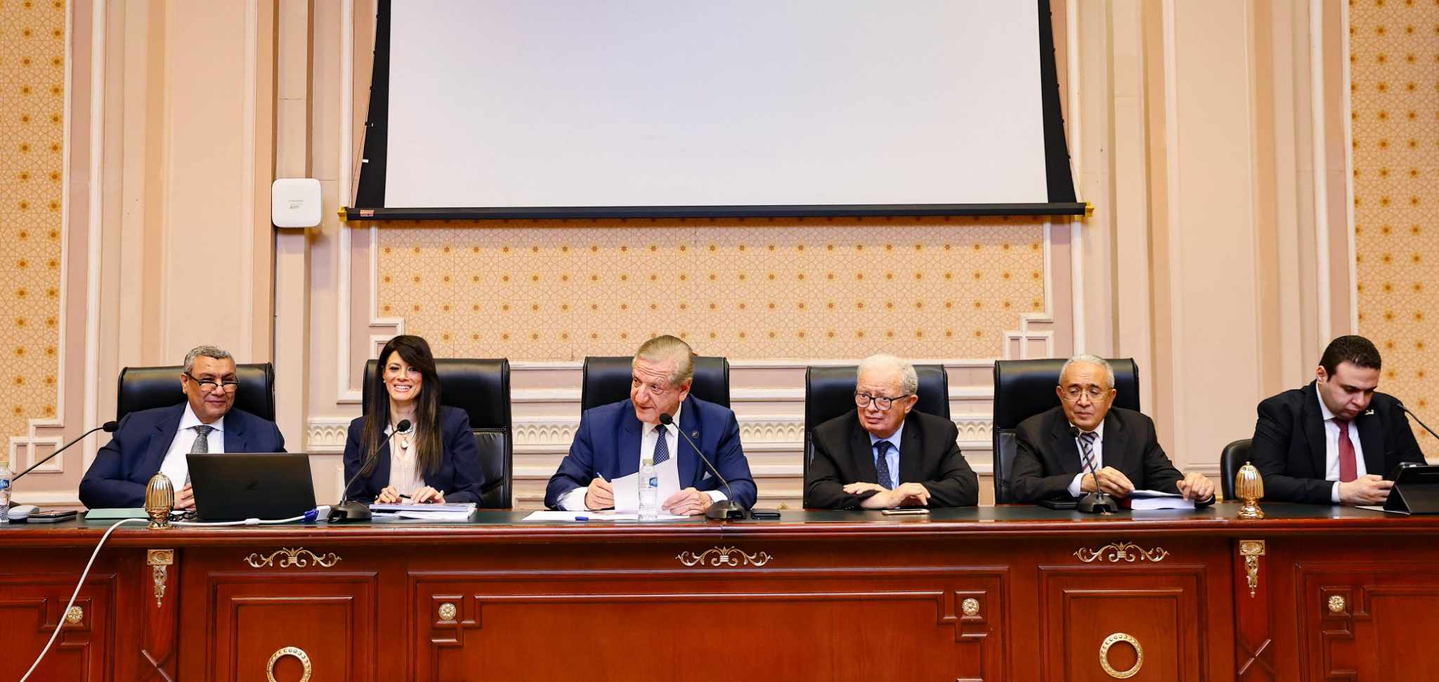 المشاط أمام لجنة الخطة والموازنة: نعمل على زيادة الاستثمارات الخاصة