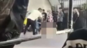 فيديو السيدة العارية بالمطرية.. مصدر أمني: الراجل كان بيسترها مش بيضربها