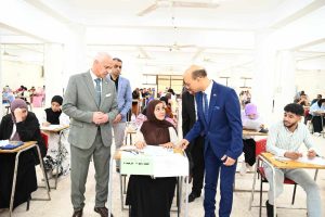 رئيس جامعة أسيوط يواصل متابعة سير امتحانات الفصل الدراسي الثاني بكليتي الحقوق والفنون الجميلة