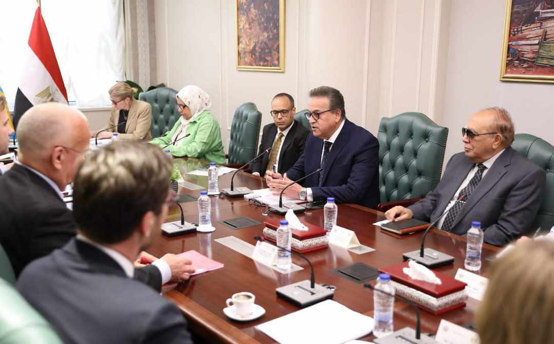 وزير الصحة يبحث مع وزير التجارة السويدي فرص الاستثمار والتعاون لدعم الجرحى الفلسطينيين