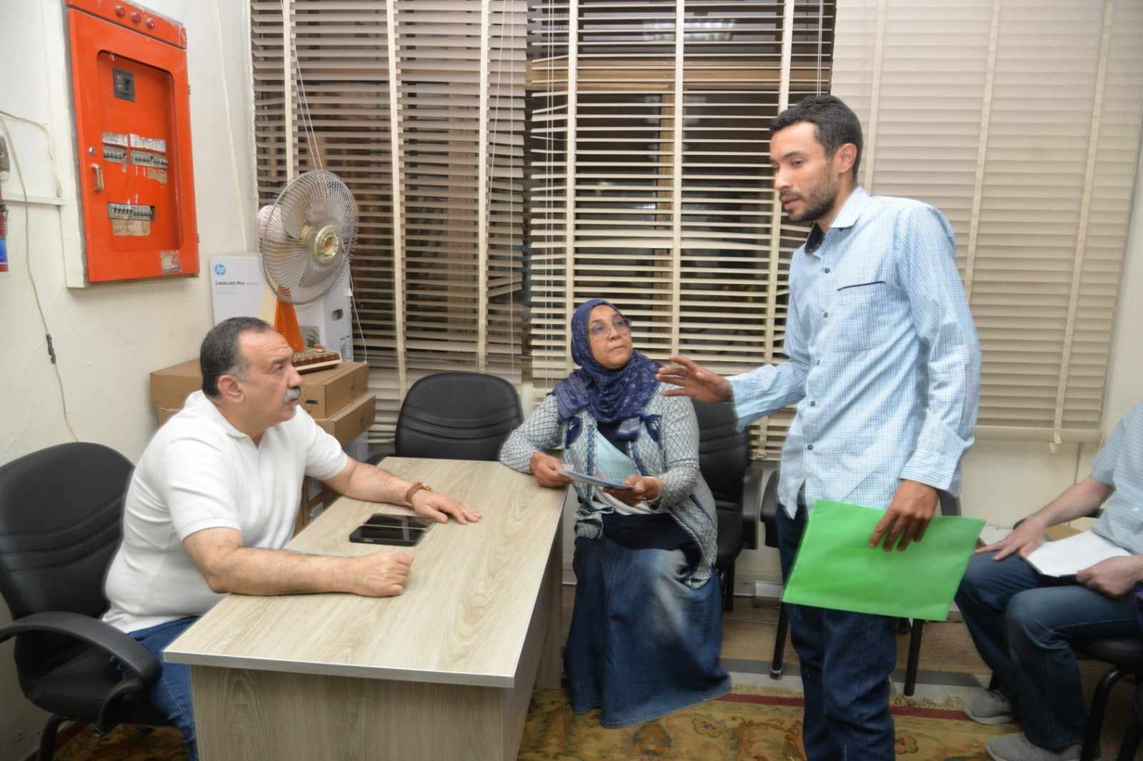 محافظ أسيوط يصدر تعليمات فورية لحل الشكاوى وتحسين الخدمات