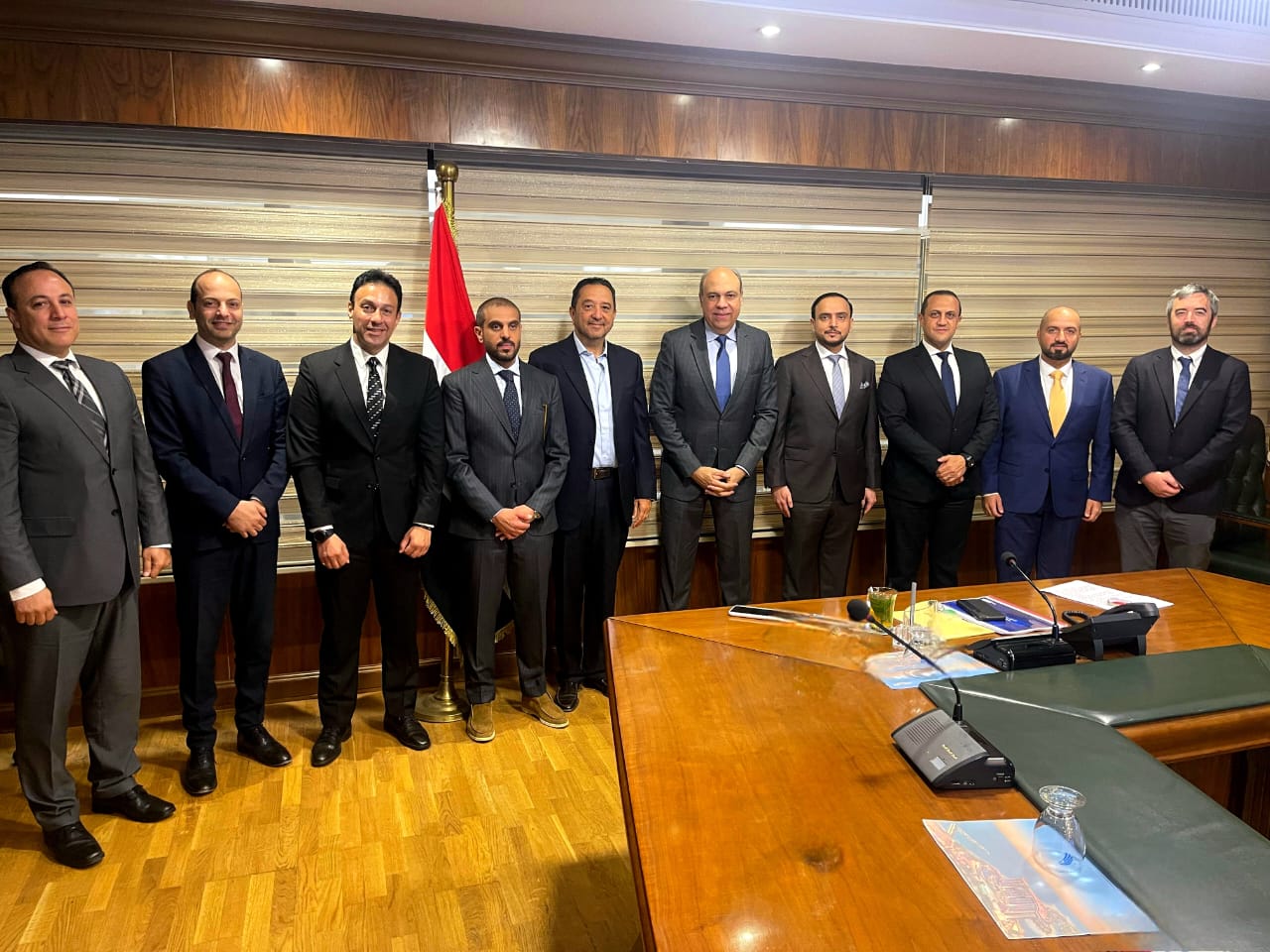 وزير الطيران المدني يلتقي وفد شركة Space42  لبحث سُبل التعاون المشترك في مجالات التحول الرقمي وتكنولوجيا الفضاء.