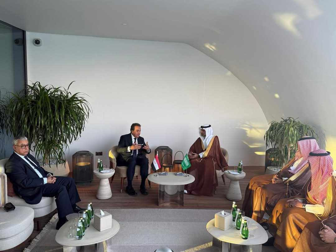 وزير الصحة يجتمع مع نظيره السعودى لبحث مستجدات التعاون في القطاع الصحي