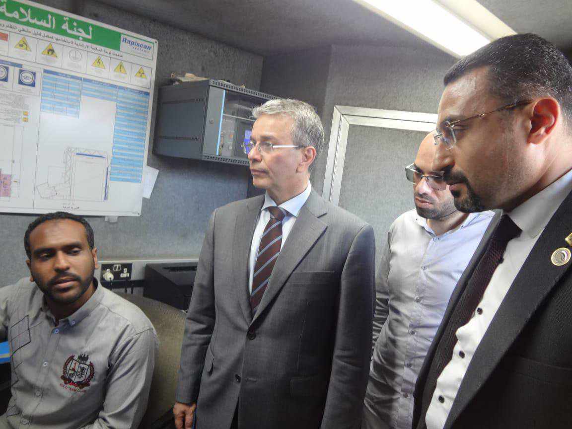 رئيس مصلحة الجمارك:   انخفاض زمن الإفراج الجمركي إلى يومين فقط بنهاية ٢٠٢٥